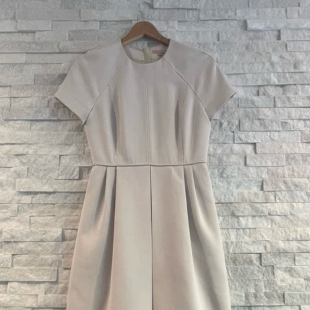 Dress NWOT Designer Machka, size 38, US size 6, Ecru, Cream, Beige